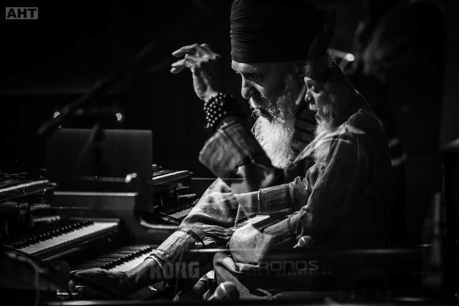 Dr. Lonnie Smith - organ