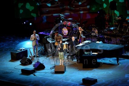 Stacey Kent / Jim Tomlinson / Graham Harvey / David Chamberlain / Matt Skelton