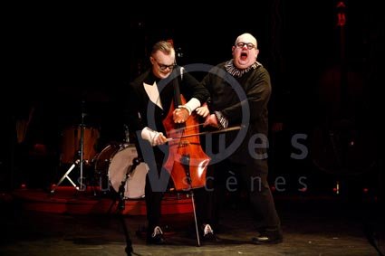 Pierre Tiboom Guignon / Eric Longsworth