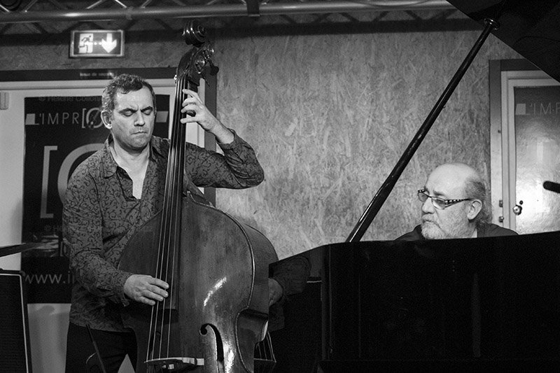 Emler, Tchamitchian, Echampard Trio