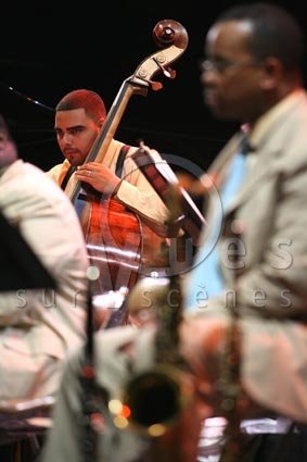 Carlos Henriquez