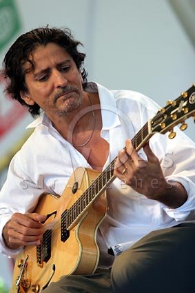 Vinicius Cantuaria