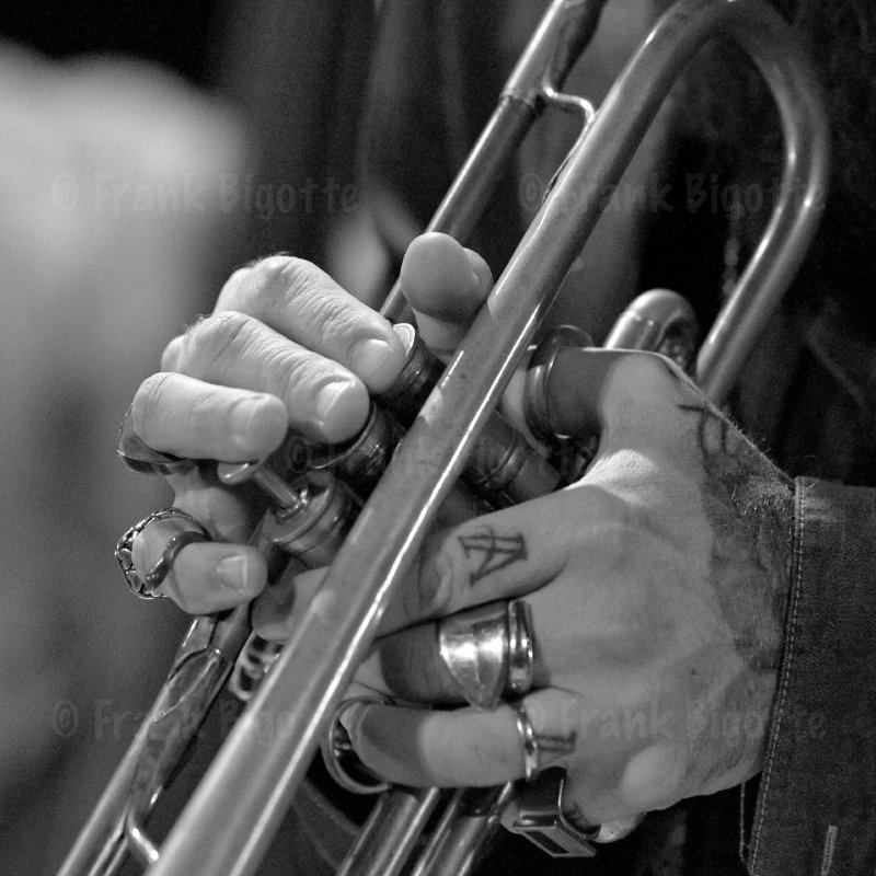 Avishai Cohen (tr)