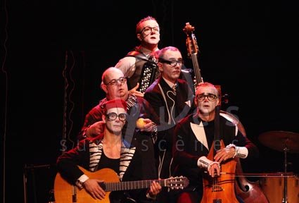 Nicolas Bernard / Philippe Euvrard / Pierre Tiboom Guignon / Eric Longsworth (…)