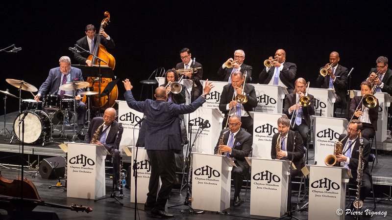 Jeff Hamilton ; John Clayton ; Clayton-Hamilton Jazz Orchestra