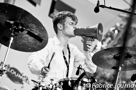 Christian Lillinger, avec le Joachim Kühn trio au Parc Floral (Paris) en (…)