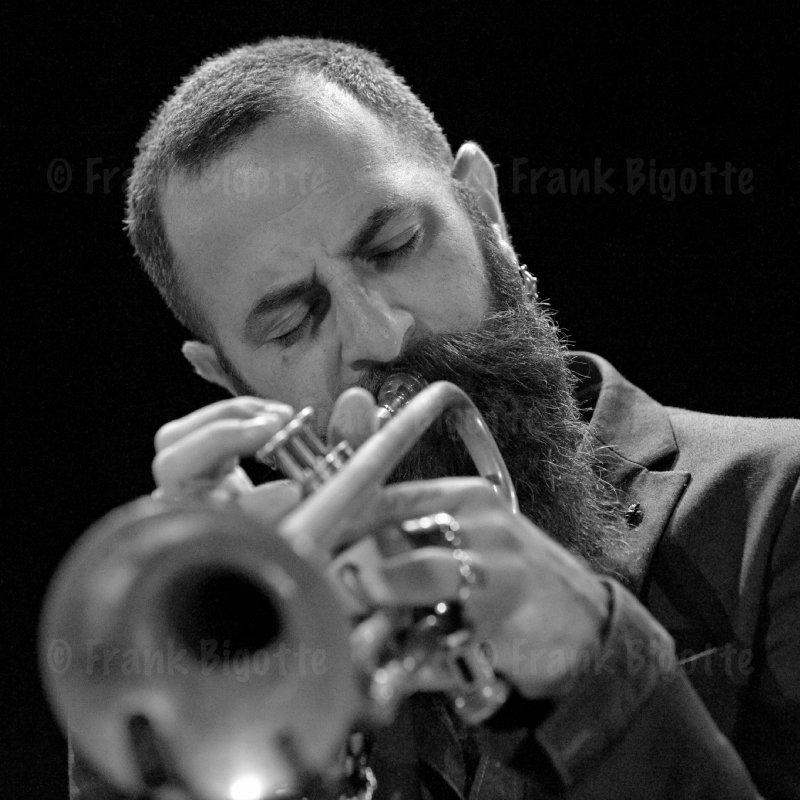 Avishai Cohen (tr)