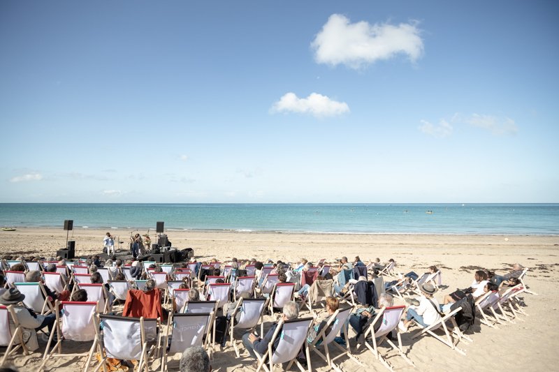 Concert surprise de Théo Ceccaldi