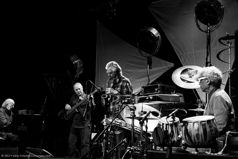 Jan Garbarek feat. Trilok Gurtu - Soundcheck