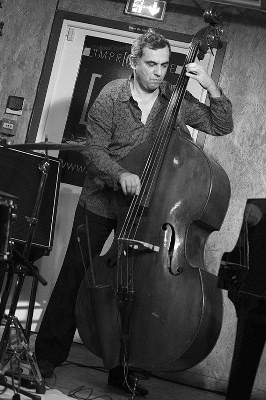 Emler, Tchamitchian, Echampard Trio