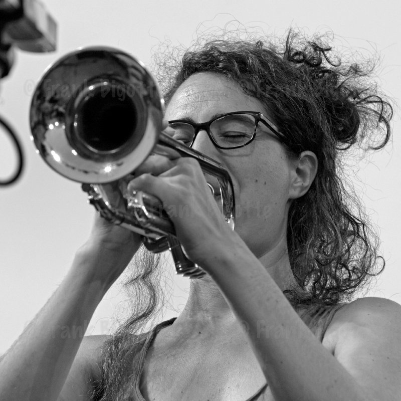 Airelle Besson