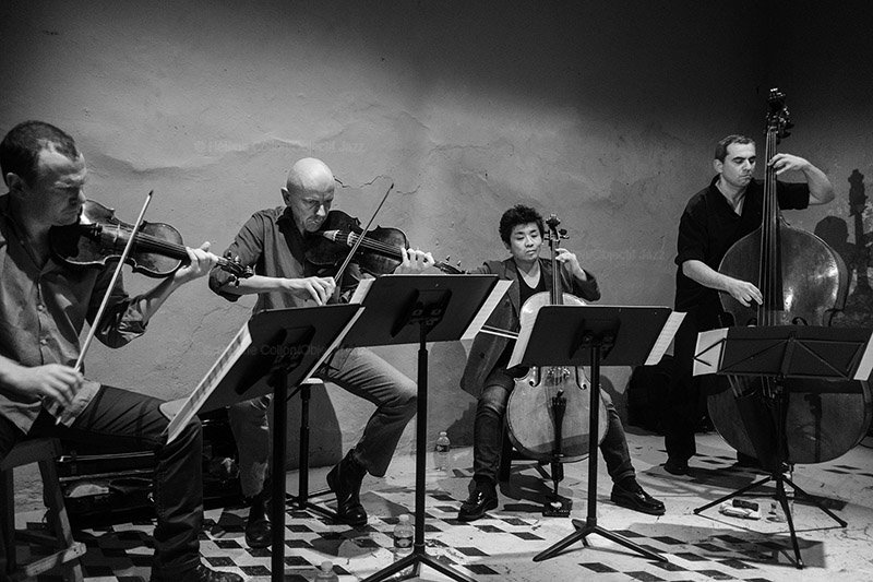IXI + Trio Esquina