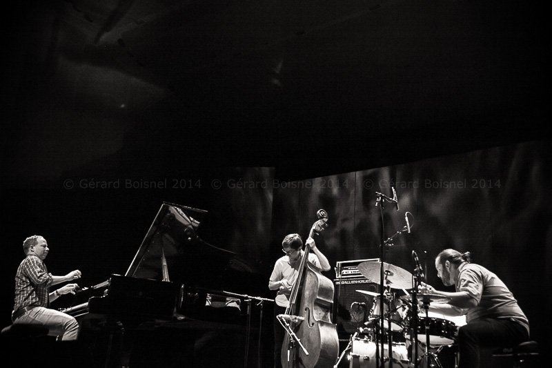 Craig Taborn, Thomas Morgan, James Thomas Bates