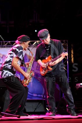 Charles Neville / Makuni Fukuda
