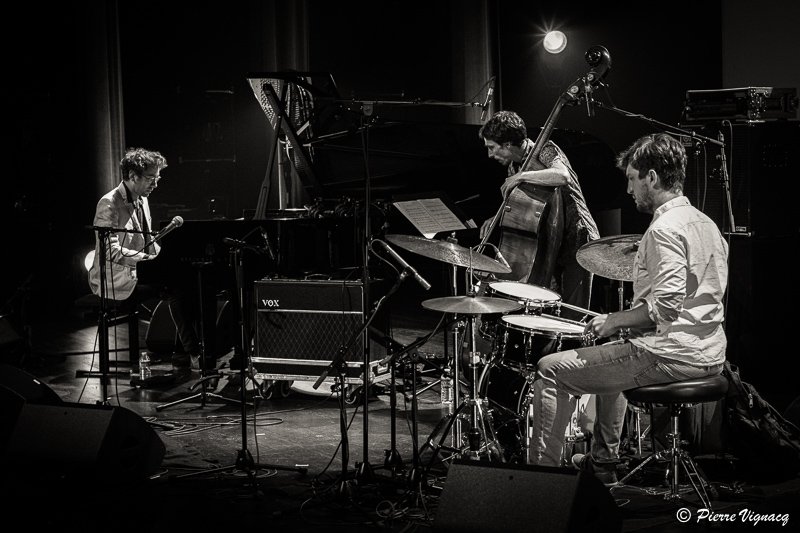 Dexter Goldberg ; Bertrand Béruard ; Kevin Lucchetti