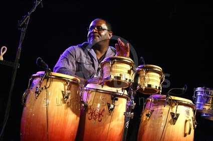 Pernell Saturnino