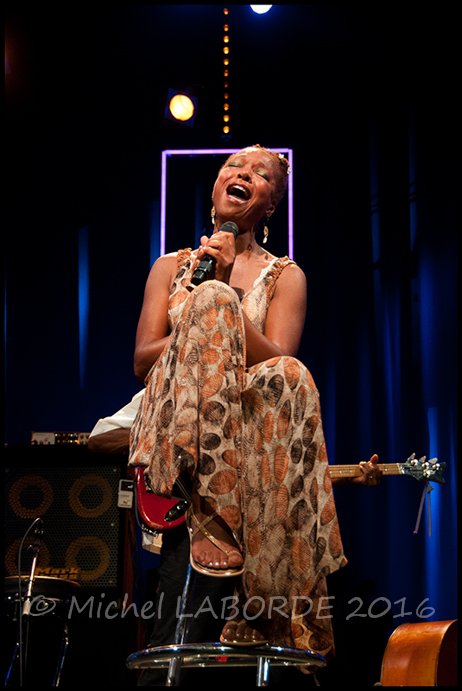 Lisa Simone
