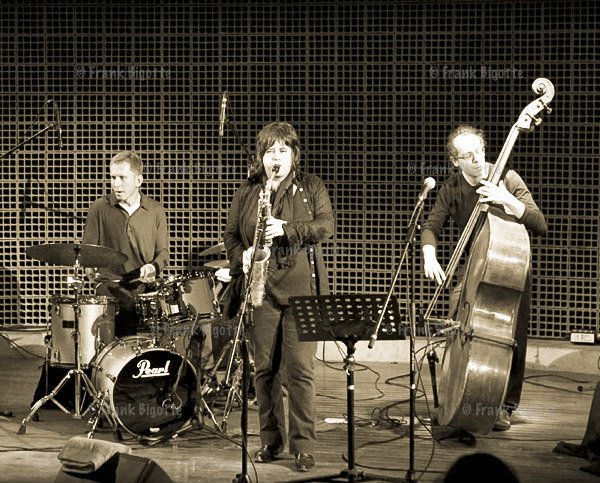 « Time Out trio »