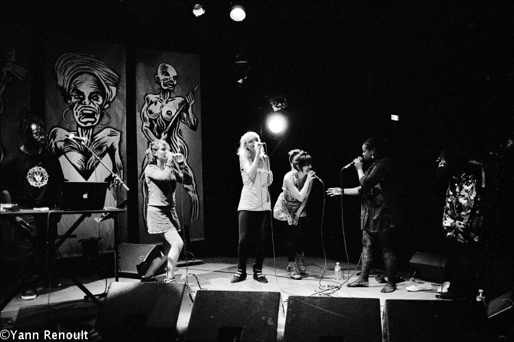 Napoleon Maddox, Bellatrix & the Boxettes