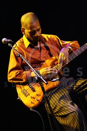 Victor Bailey