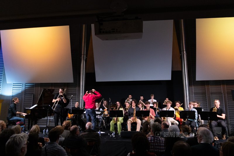 Robinson Khoury et les élèves du Big band du Conservatoire
