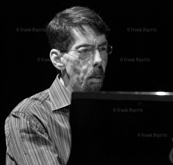Fred Hersch. Photo Frank Bigotte
