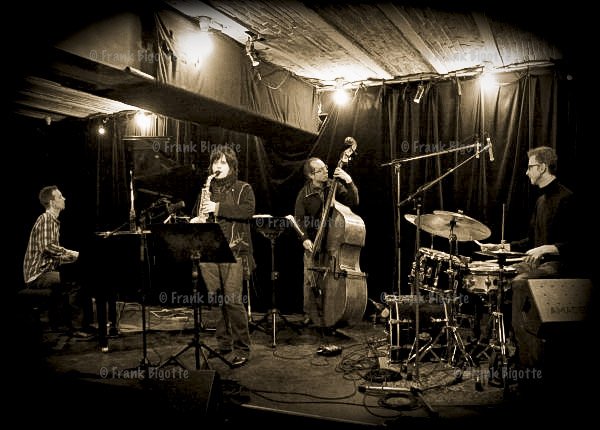Géraldine Laurent quartet