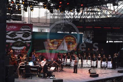La Marmite Infernale / Nelson Mandela Metropolitan Choir