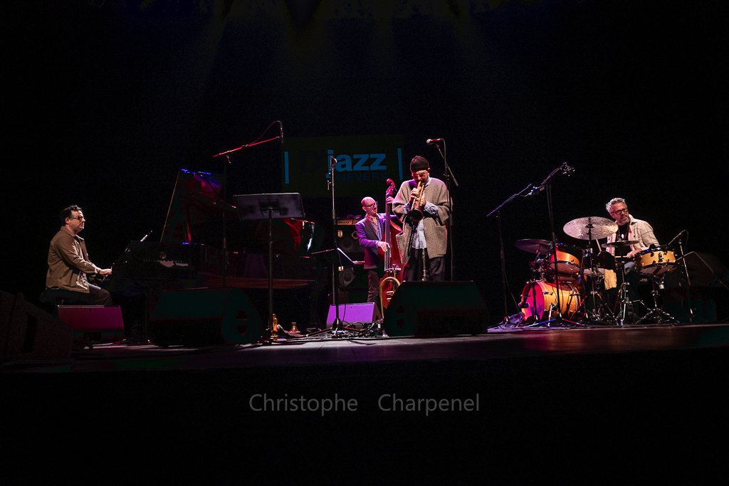 Yonathan Avishaï, Barak Mori, Avishaï Cohen, Ziv Ravitz
