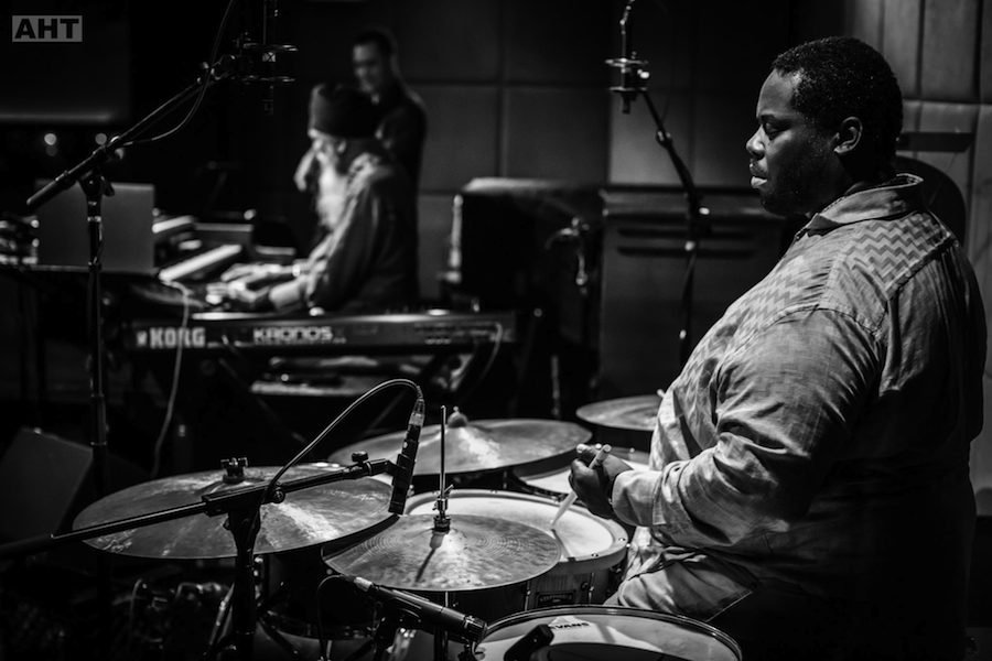 Dr. Lonnie Smith - Jonathan Kreisberg - Johnathan Blake