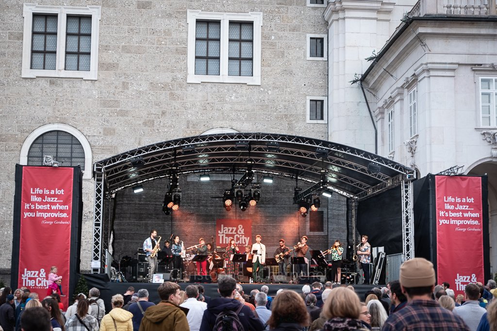Été Large sur la Residenzplatz