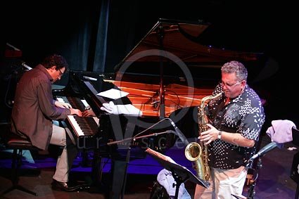 Mario Stantchev / Roger Nikitoff
