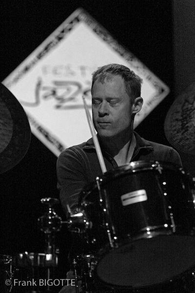 Bill STEWART / John SCOFIELD trio