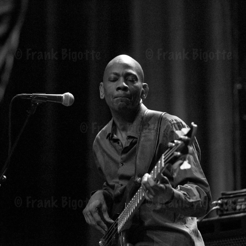 Reggie Washington (basse) - Lisa Simone quartet