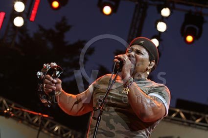 Aaron Neville