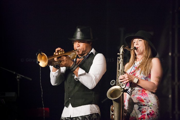 Iwan Van Hetten, Anna Brooks