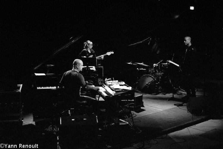 Tetraband