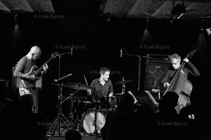 Marc Ducret trio