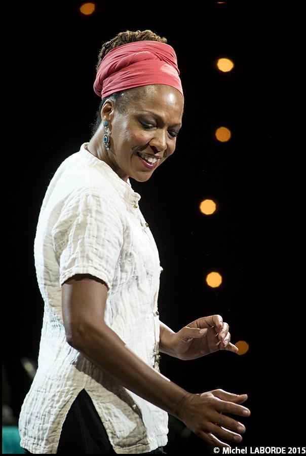 Lisa Simone