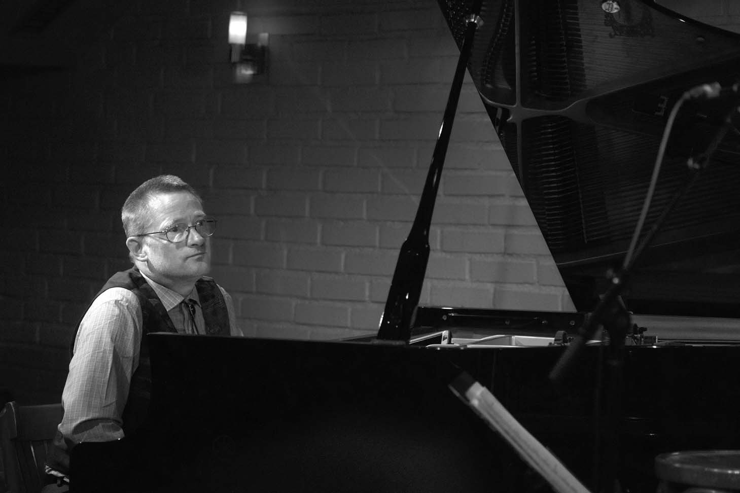 Bill Carrothers