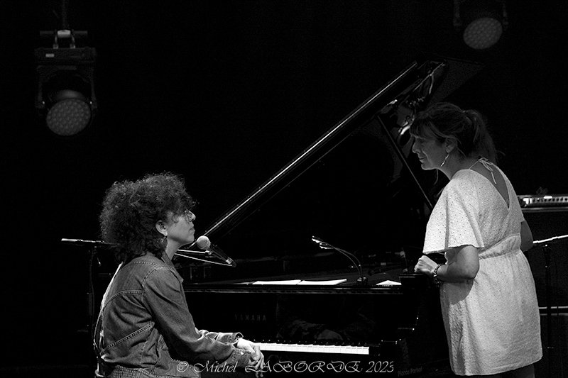 Macha Gharibian, Sarah Lenka