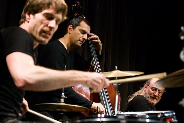 Trio E,T,E
