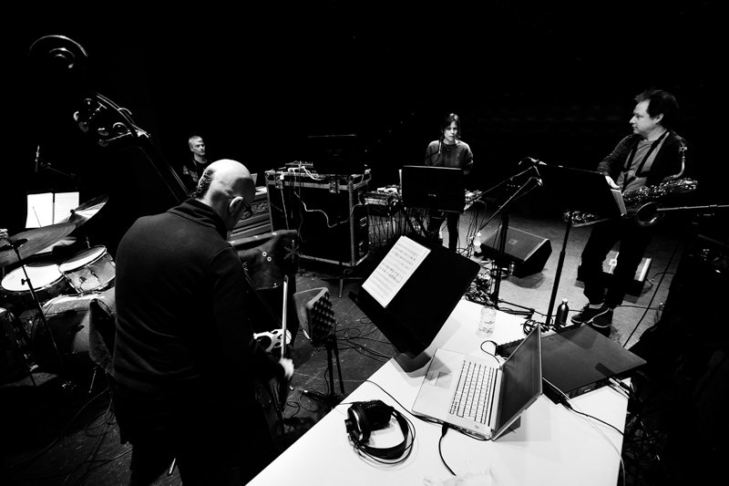 Jozef Dumoulin, Manolo Cabras, Lynn Cassiers et Bo Van der Werf