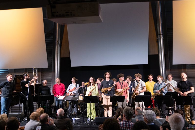 Robinson Khoury et les élèves du Big band du Conservatoire