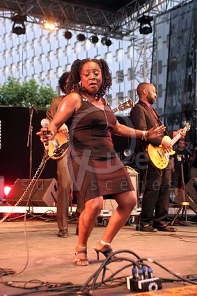 Sharon Jones / Binky Griptite
