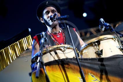 Cyril Neville