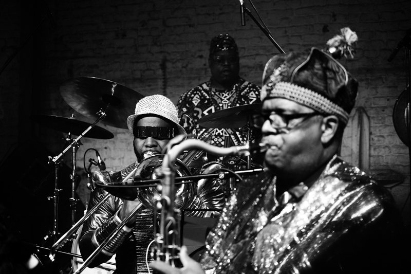 Robert Stringer, Jeremy Clemons et James E. Stewart
