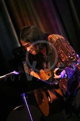 Takeishi Stomu