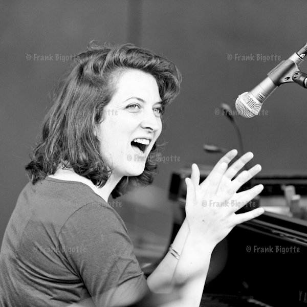 Ève Risser