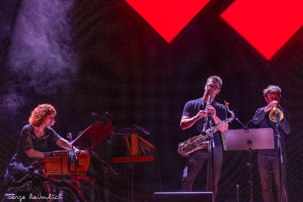 Sandrine Marchetti, Sylvain Rifflet, Yoann Loustalot (Troubadours) © Serge (…)